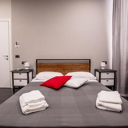 Medusa Cilea B&B Napoli Bagian luar foto