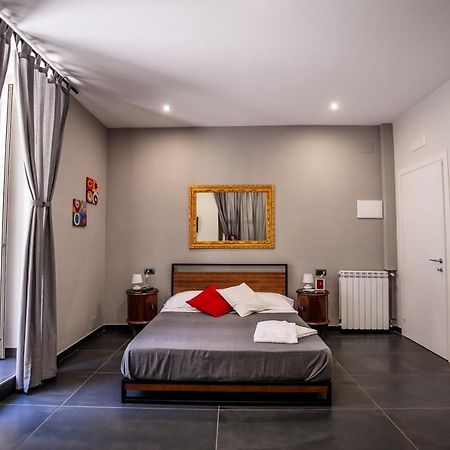 Medusa Cilea B&B Napoli Bagian luar foto