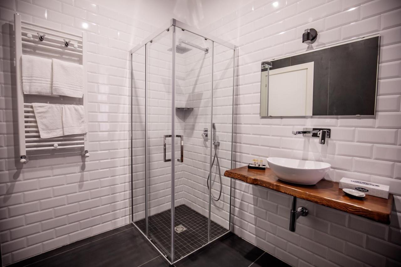 Medusa Cilea B&B Napoli Bagian luar foto