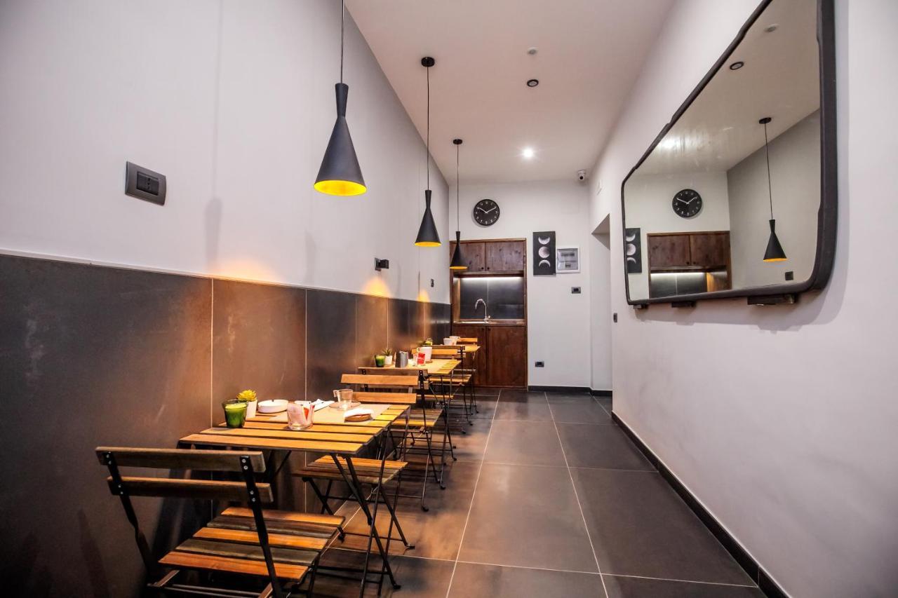 Medusa Cilea B&B Napoli Bagian luar foto