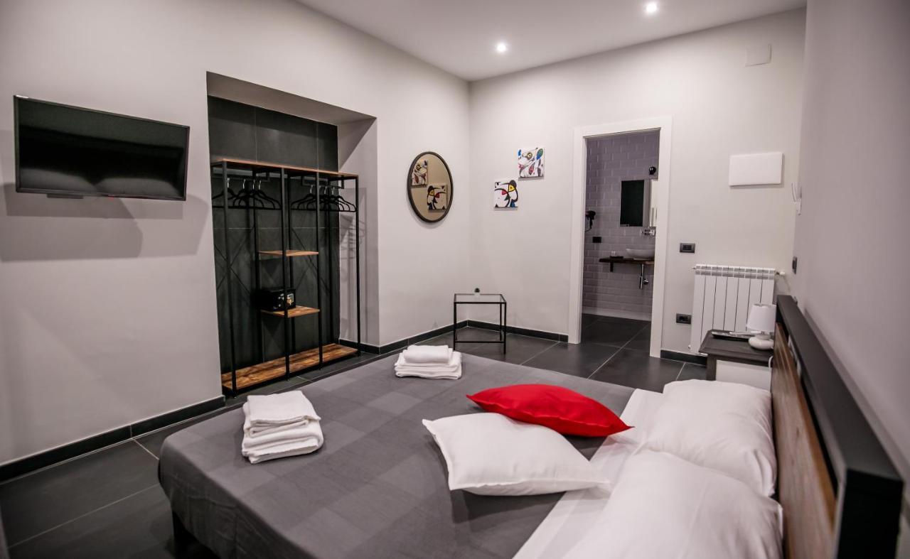 Medusa Cilea B&B Napoli Bagian luar foto