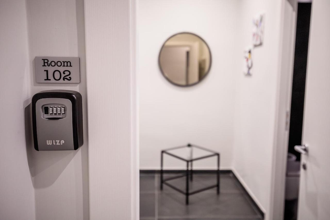 Medusa Cilea B&B Napoli Bagian luar foto