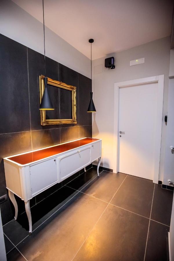 Medusa Cilea B&B Napoli Bagian luar foto