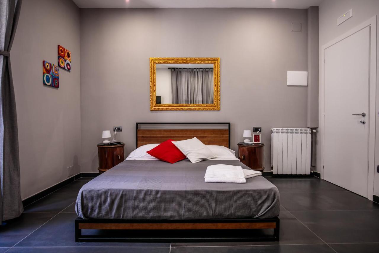 Medusa Cilea B&B Napoli Bagian luar foto