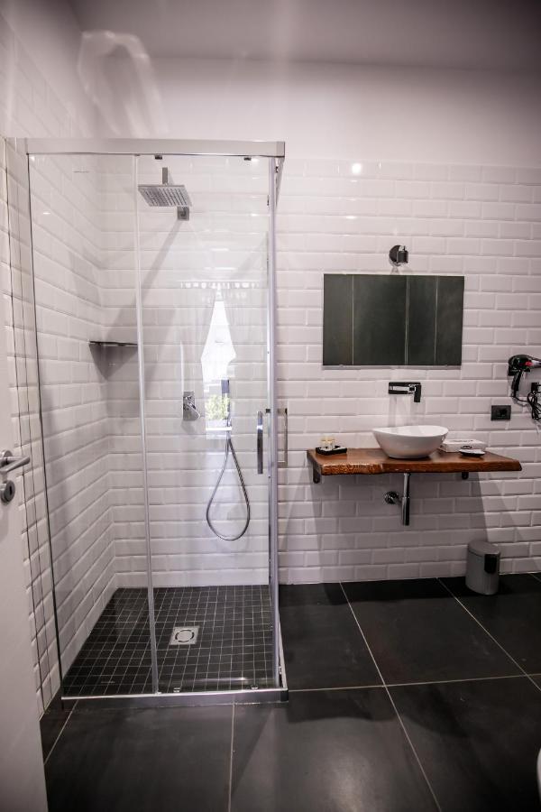 Medusa Cilea B&B Napoli Bagian luar foto