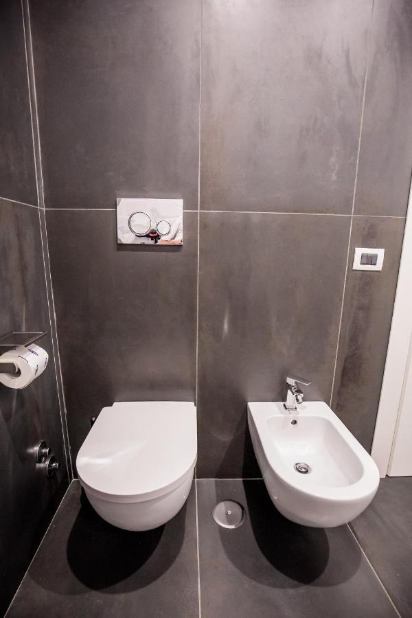 Medusa Cilea B&B Napoli Bagian luar foto
