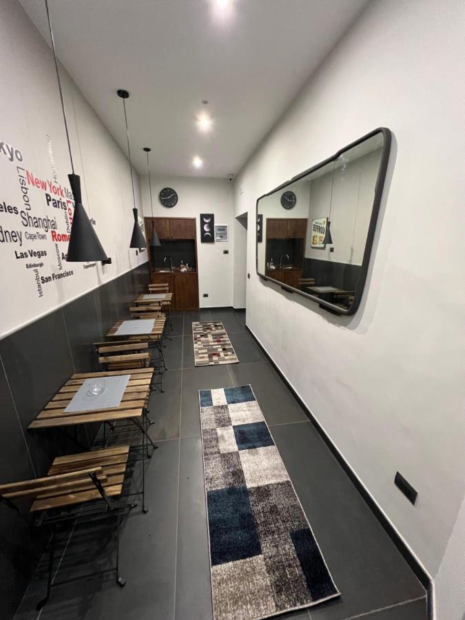 Medusa Cilea B&B Napoli Bagian luar foto